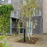 아파트 Modern Townhouse With Private Outdoor Area - 2br 코펜하겐
