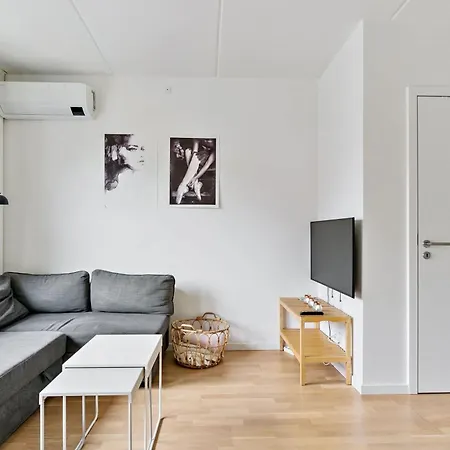 Apartamento Modern Townhouse With Private Outdoor Area - 2br