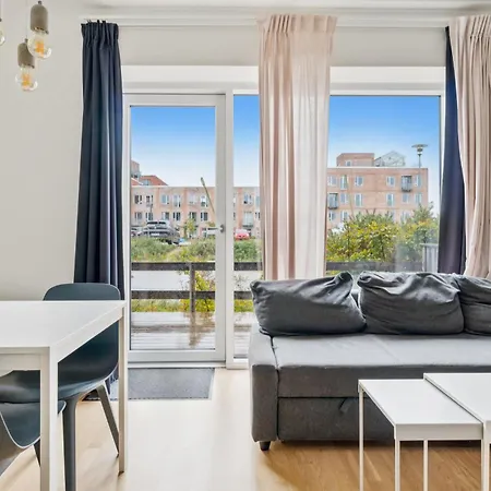Apartamento Modern Townhouse With Private Outdoor Area - 2br *