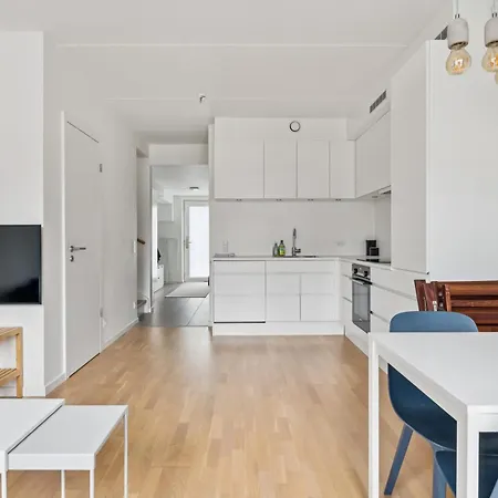 Modern Townhouse With Private Outdoor Area - 2br Copenhaga
