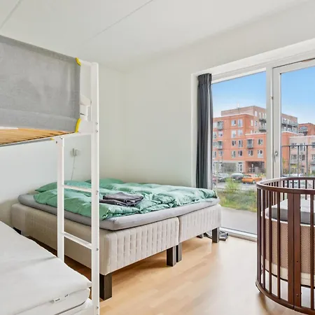 Apartamento Modern Townhouse With Private Outdoor Area - 2br